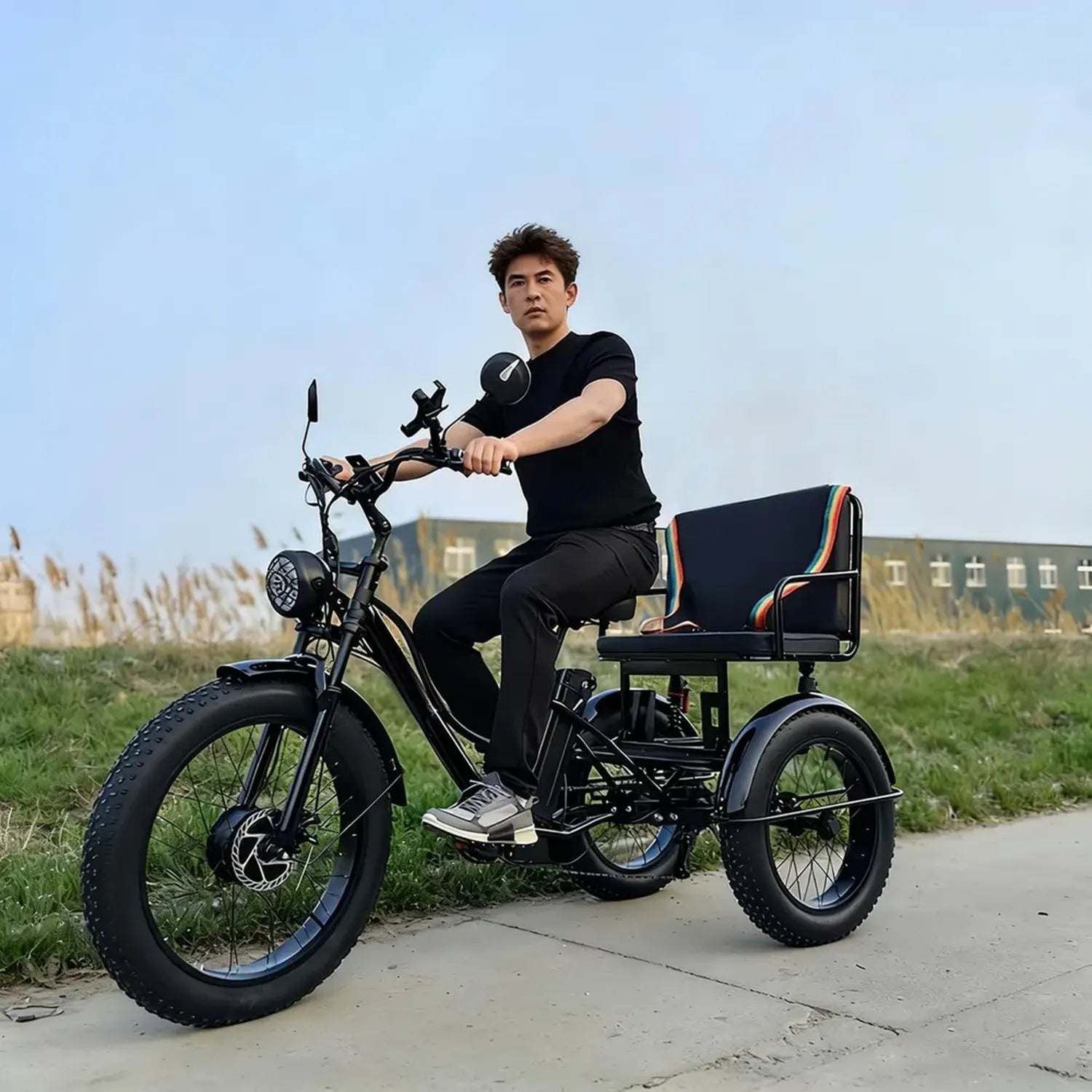Vélo Électrique 3 Roues pour Adultes 750W, Batterie 48V 18Ah, Cadre Renforcé, Freins à Disque, Suspension, Sécurité en Ville - Noir